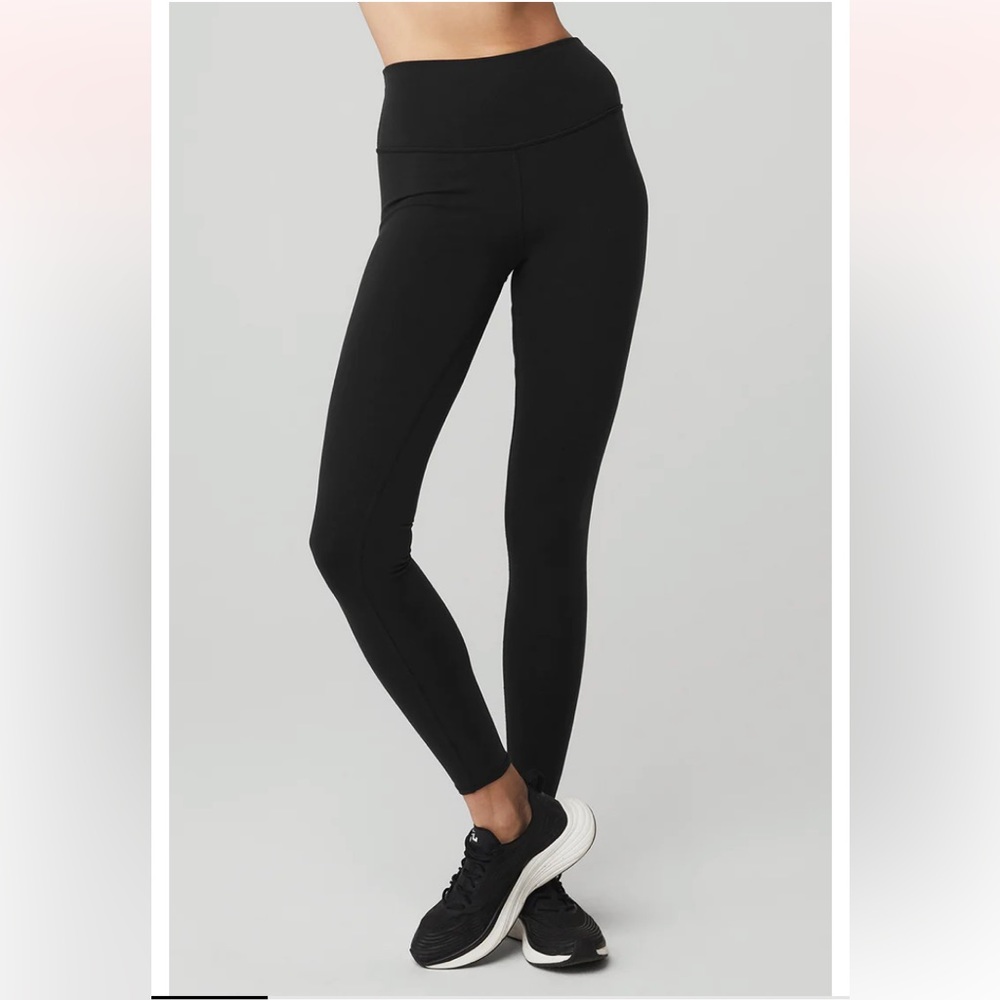 Alo High-Waist Airbrush Legging-Black- Size Small